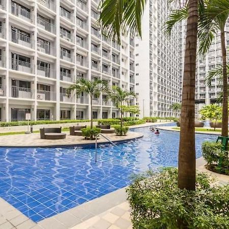 Shore 2 Residences 1Br Deluxe Room In Moa Complex マニラ市 エクステリア 写真
