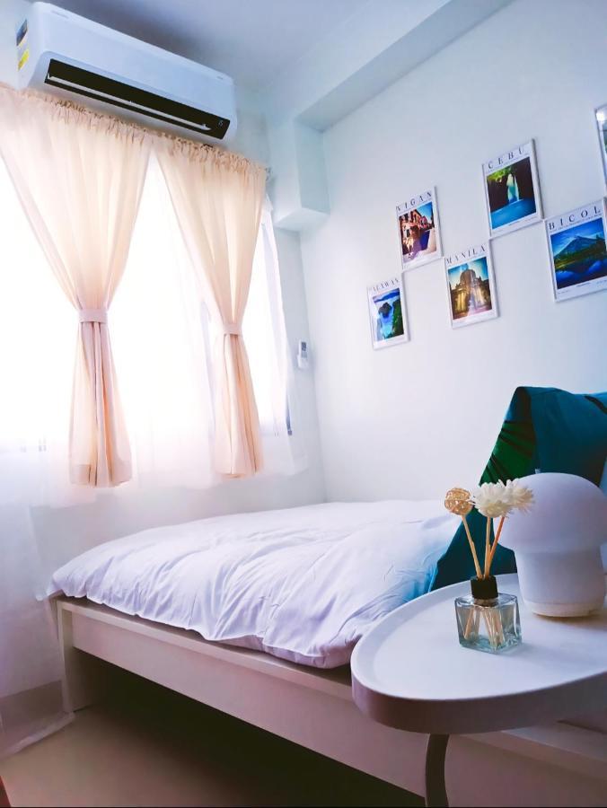 Shore 2 Residences 1Br Deluxe Room In Moa Complex マニラ市 エクステリア 写真