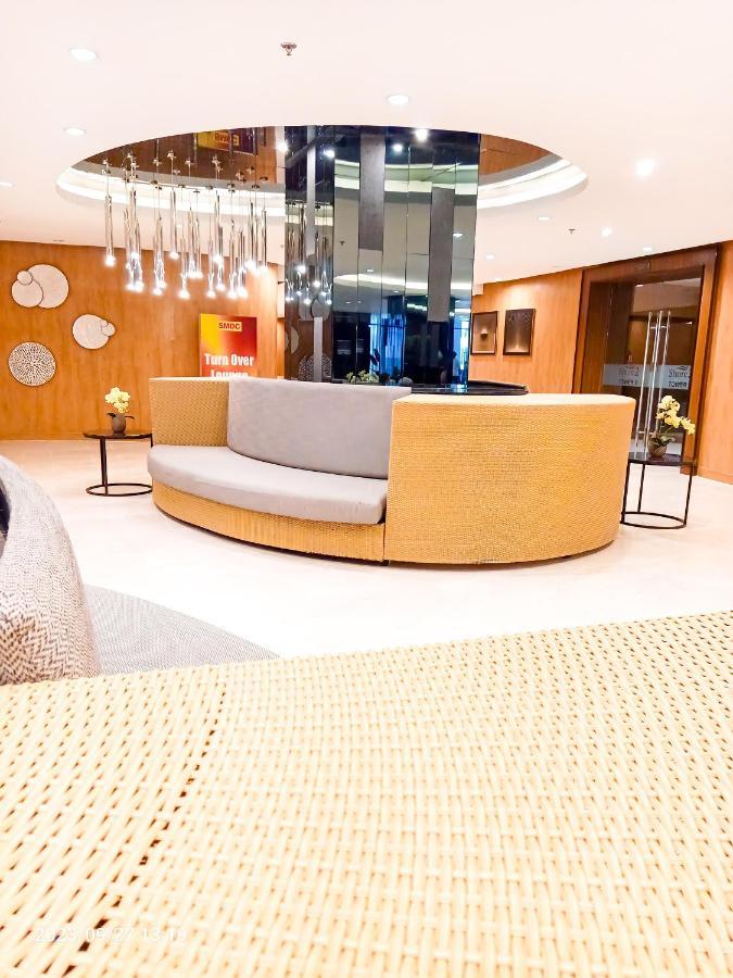 Shore 2 Residences 1Br Deluxe Room In Moa Complex マニラ市 エクステリア 写真