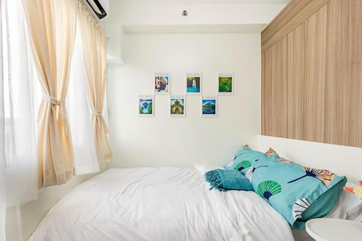 Shore 2 Residences 1Br Deluxe Room In Moa Complex マニラ市 エクステリア 写真
